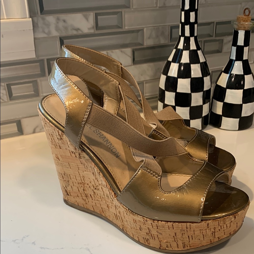Wedge Sandals - Gold